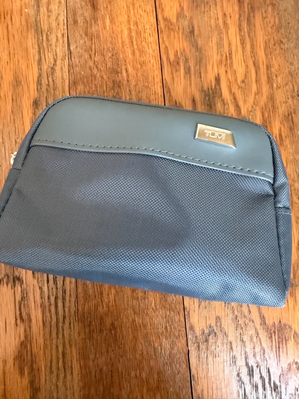 Tumi Men's Slate Gray Toiletry Kit